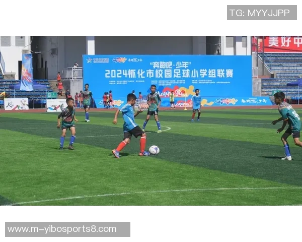 全国大学生足球联赛激发青春热情助力校园文化发展与体育精神传承 全国大学生足球联赛激发青春热情助力校园文化发展与体育精神传承